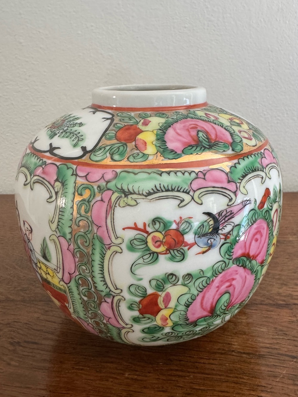 Vintage Chinese Famille Rose Medallion Ginger Jar (without Lid) - Picture 3 of 16